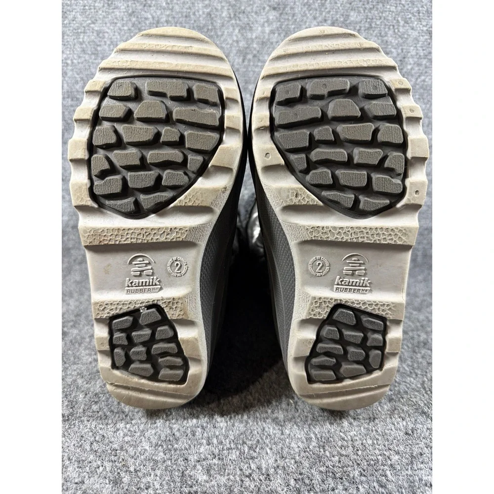 Kamik Kids Silver Metallic Quilted Faux Fur Snow Boots Size 2 Made in Canada
